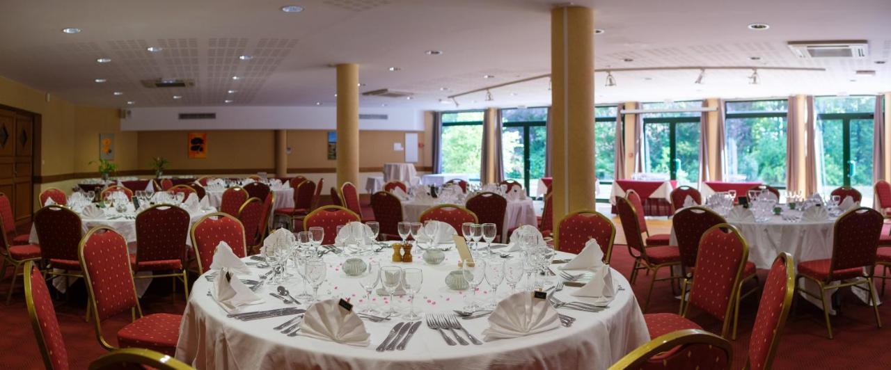 Logis Hotel - Restaurant Le Tulipier Vienne-le-Château المظهر الخارجي الصورة